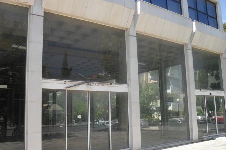 Hiraklio, building of 3.000 sq.m, for rent