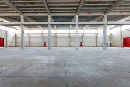 West Attica industrial warehouse 2.140 sqm for rent