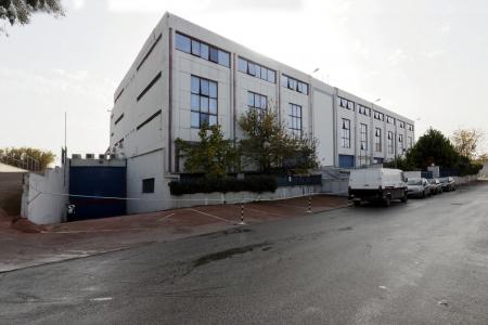 West Athens industrial building 7.500 sqm for rent