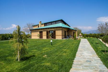 Arta villa 650 sq.m for sale