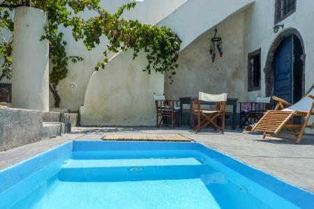 Santorini small hotel with canavas for sale
