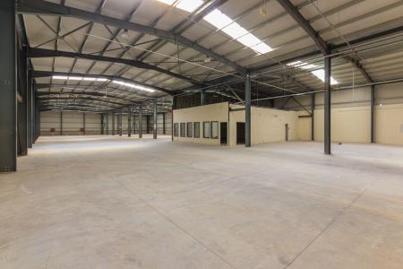 West Attica logistic warehouse 2.200 sq.m for rent