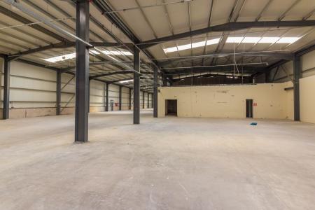 West Attica logistic warehouse 2.200 sq.m for rent