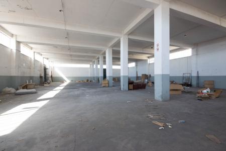 West Attica commercial space 1.000 sq.m for rent