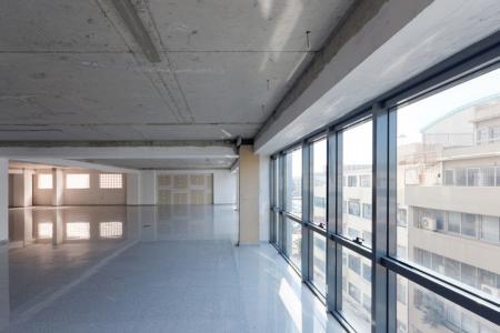 Piraeus office spaces 1.950 sqm for rent