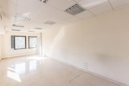 North Athens office building 1.000 sq.m., for rent