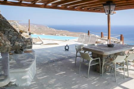 Mykonos idyllic villa 200 sq.m for sale