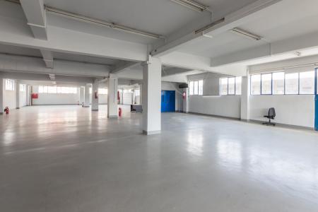 South Athens commercial property 2.535 sq.m for sale