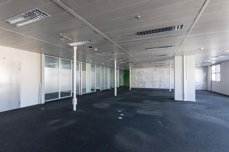 South Athens office space 2.000 sq.m for rent
