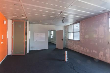 South Athens office space 2.000 sq.m for rent