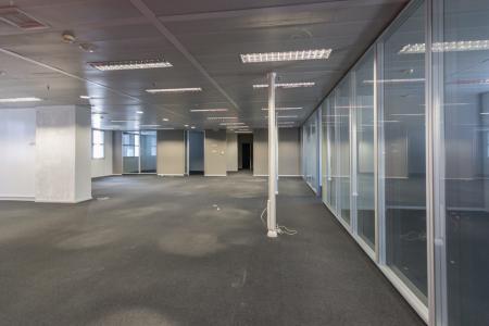 South Athens office 2.430 sq.m for rent
