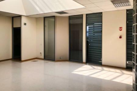Offices 3.087 sq.m  for rent, North Athens