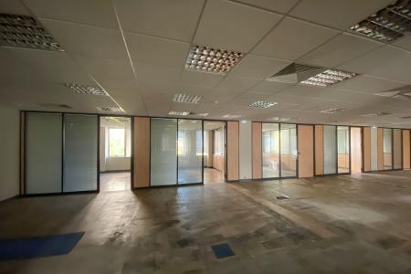 Office floor 1.180 sq.m for rent, North Athens