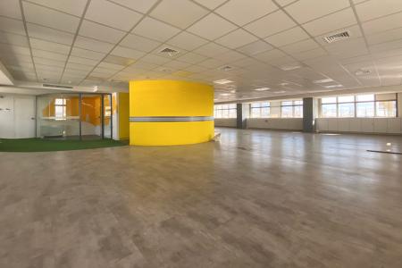 Office spaces of 757 sq.m for rent, North Athens