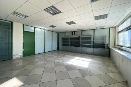 Office building 565 sq.m for rent, north Athens