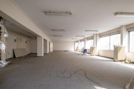Athens, building of 1.630 sq.m is available for sale
