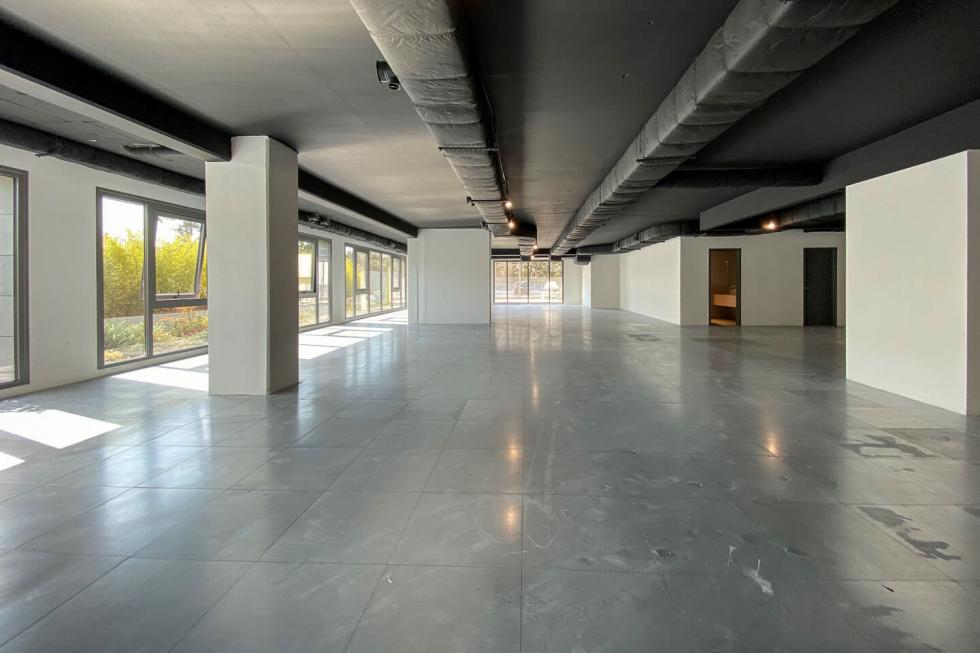 Office 700 sqm for rent, north Athens,