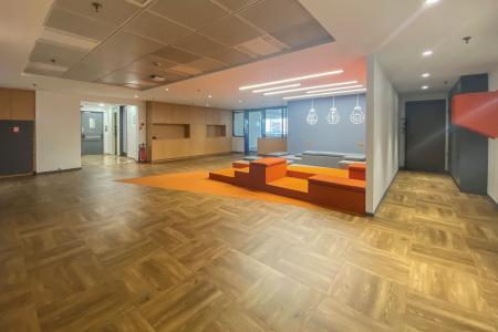Athens, offices of 2.108 sq.m for rent